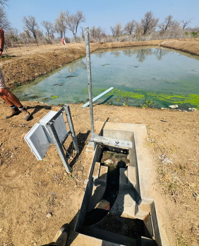 workers being trained